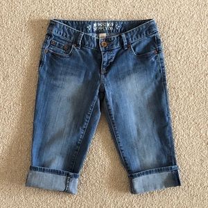 Mossimo Cuffed Capri Jeans, Size 5